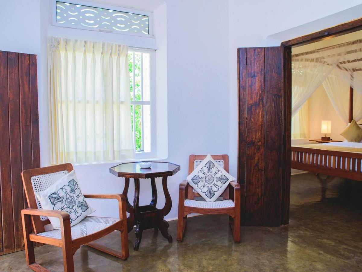 Thalpe Walawwa Heritage Villa Unawatuna Bagian luar foto