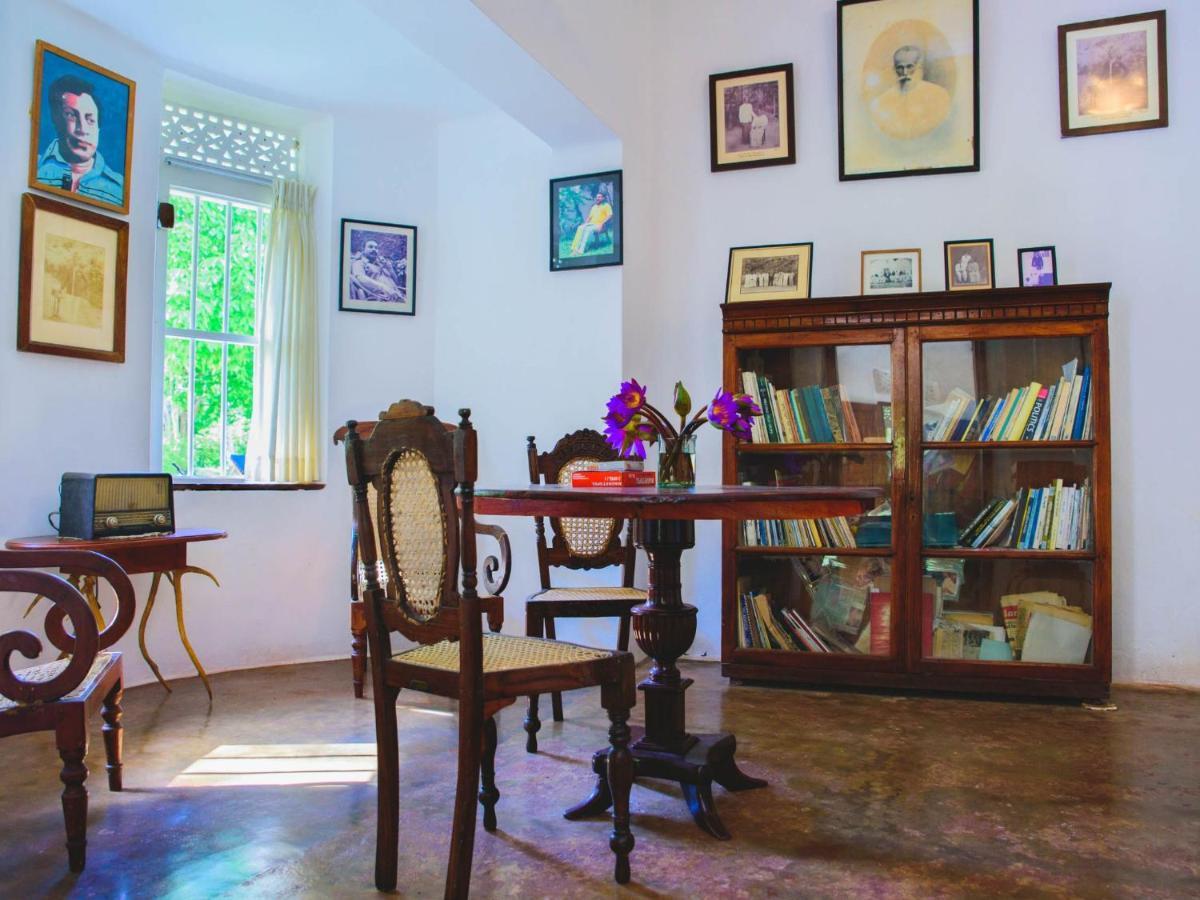 Thalpe Walawwa Heritage Villa Unawatuna Bagian luar foto