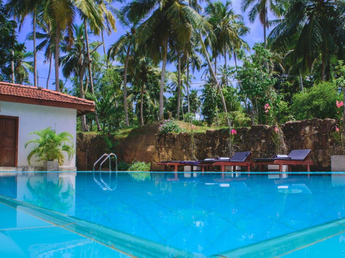 Thalpe Walawwa Heritage Villa Unawatuna Bagian luar foto