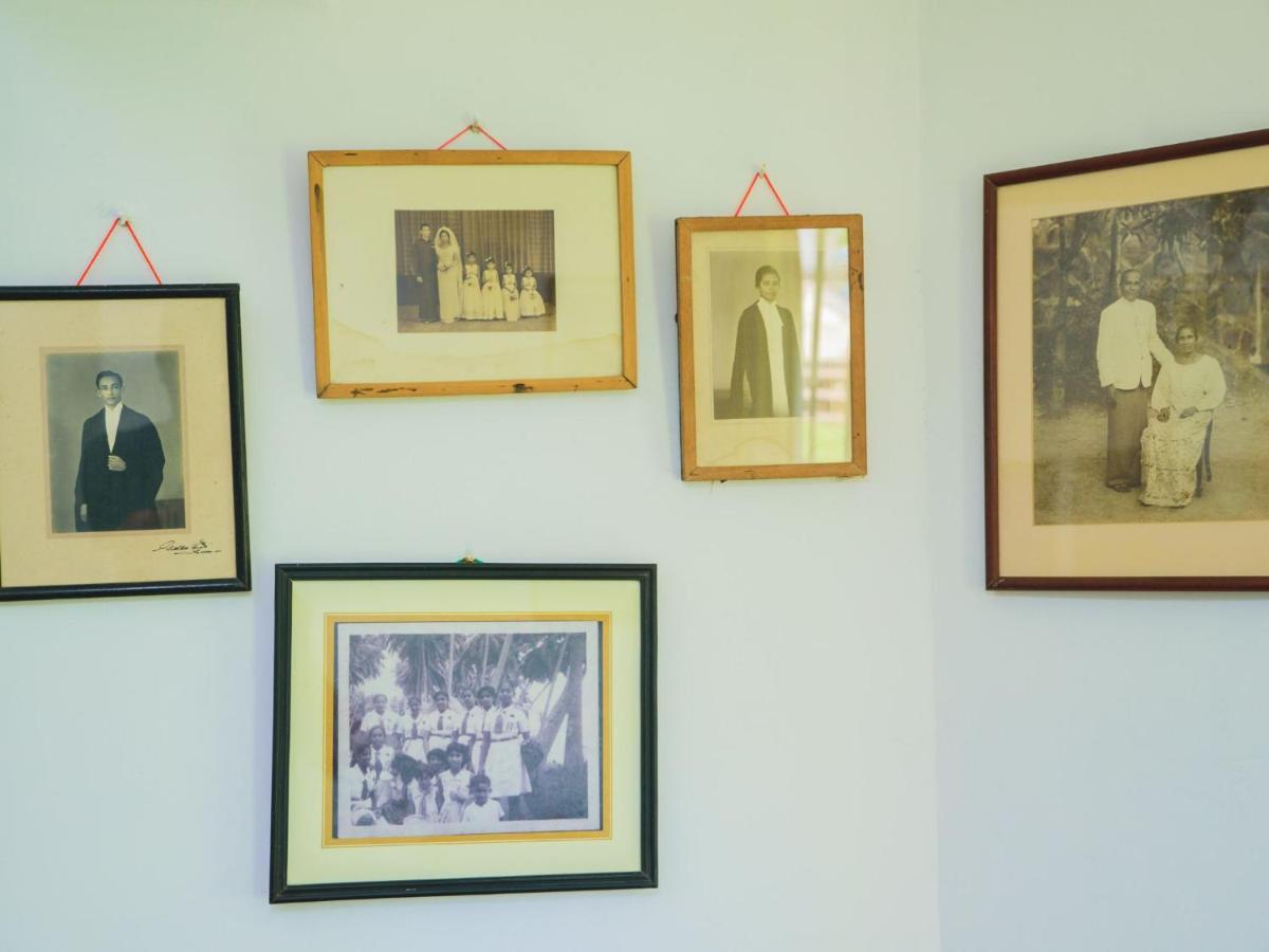 Thalpe Walawwa Heritage Villa Unawatuna Bagian luar foto